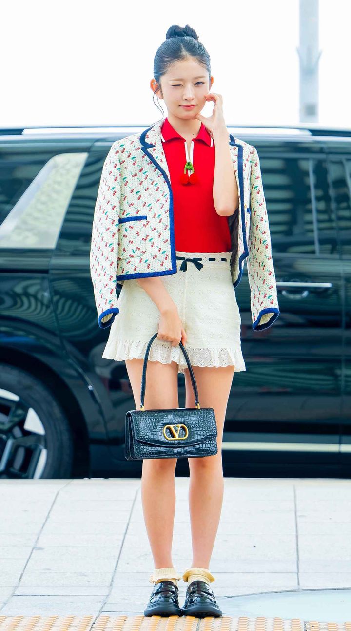 画像: 【IVE レイ】赤をとびきりガーリーに