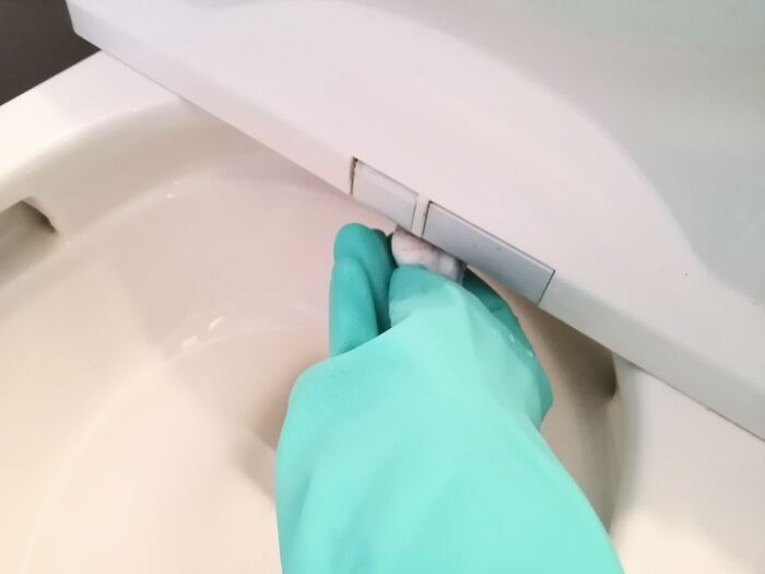 わが家ではトイレブラシを置いていません。きれいをキープする簡単お掃除術！