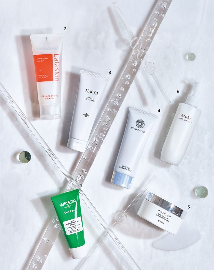 ただ汚れを落とすだけでなく、肌悩みにアプローチできるハイグレードなクレンジング＆洗顔料が集合。