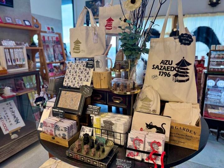 会津さざえ堂 売店 さざえ堂グッズ