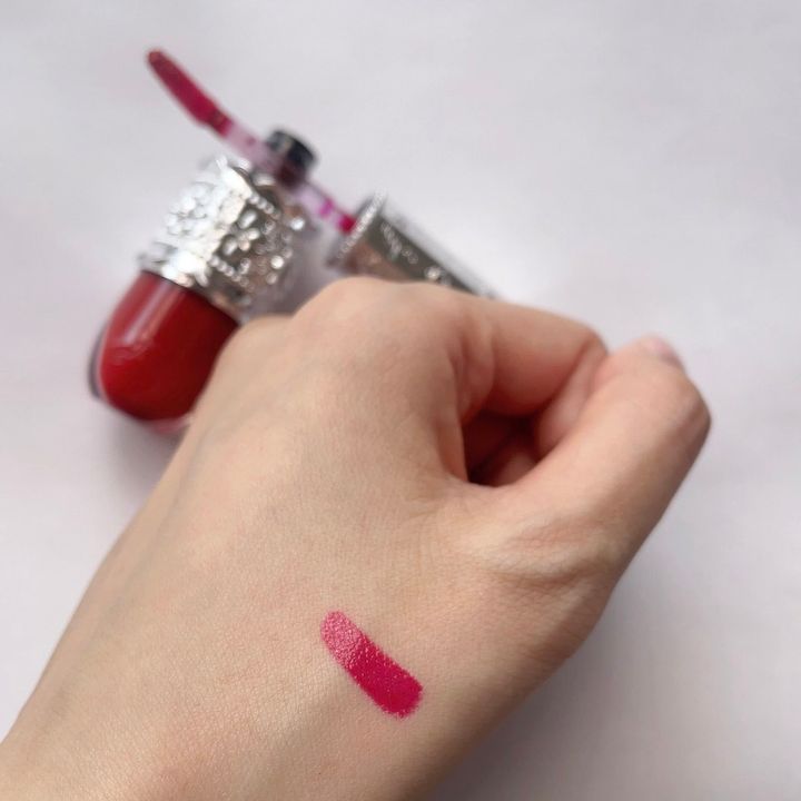 ジルスチュアートのリップラッカーブルーミングガーランド