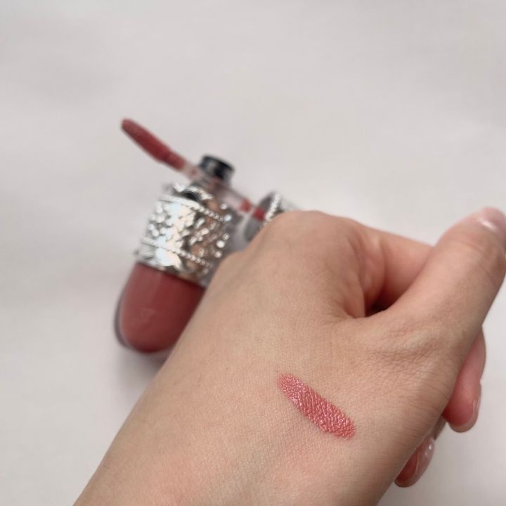 ジルスチュアートのリップラッカーブルーミングガーランド