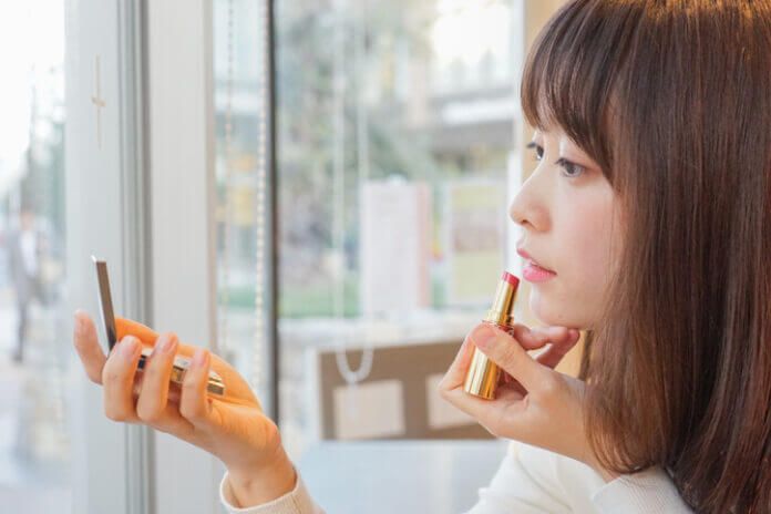 すっぴん見せのタイミング間違ってない？彼が喜ぶ“最適な瞬間”