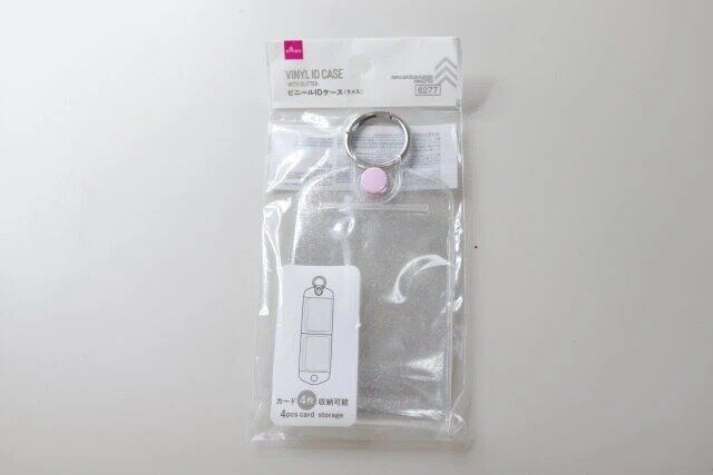 ダイソー ラメ入りビニールIDケース パッケージ