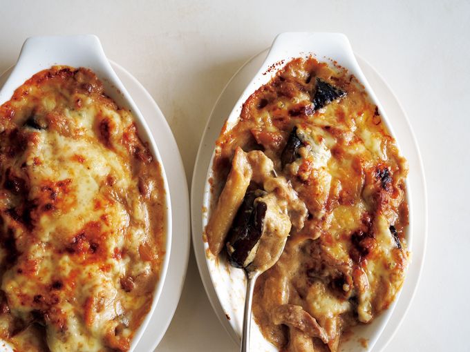 牛乳に薄力粉でとろみをつけて。和風「みそグラタン」の作り方の画像1