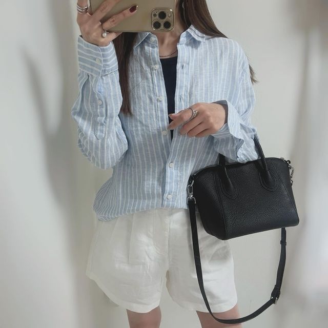 UNIQLOのオフホワイトの「リネンコットンショートパンツ」