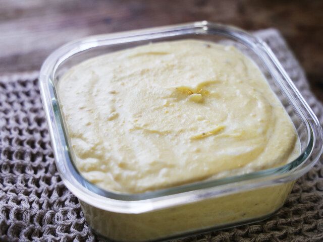 容器に移し、冷凍庫に入れる。