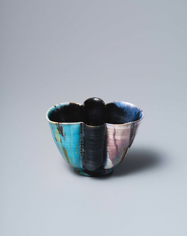 ルーシー・リー《鉢》 1926年頃 個人蔵 撮影：野村知也