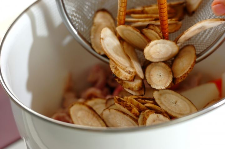 塩麹豚汁の作り方1