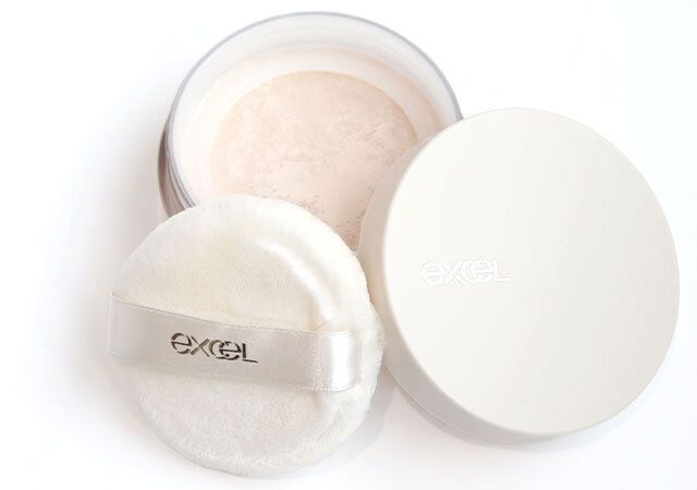 excel エクストラリッチ セラムインパウダー コンパクトの中身