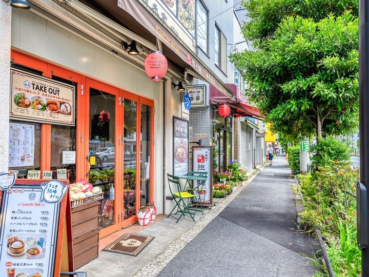 大東建託は、東京都に住む20歳以上の男女を対象に居住満足度調査を行い、「いい部屋ネット 住み続けたい街ランキング2025＜東京都版＞」として発表しました。東京都民が選ぶ「住み続けたい駅」ランキングの2位は「新代田」、1位は？