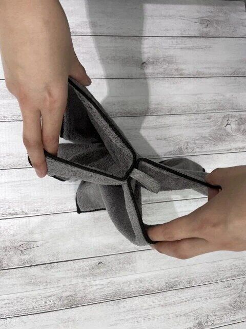 ダイソー 8面使えるマイクロファイバーダスター