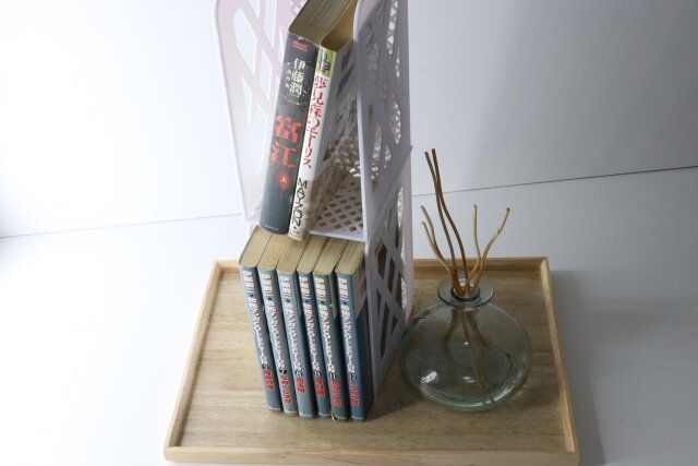 セリアの重ねて使えるブックスタンド5
