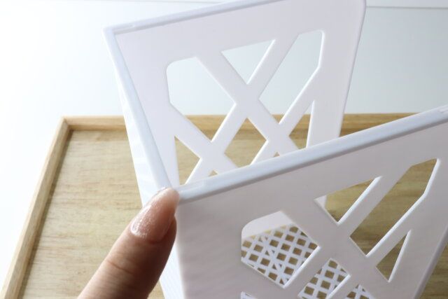 セリアの重ねて使えるブックスタンド4