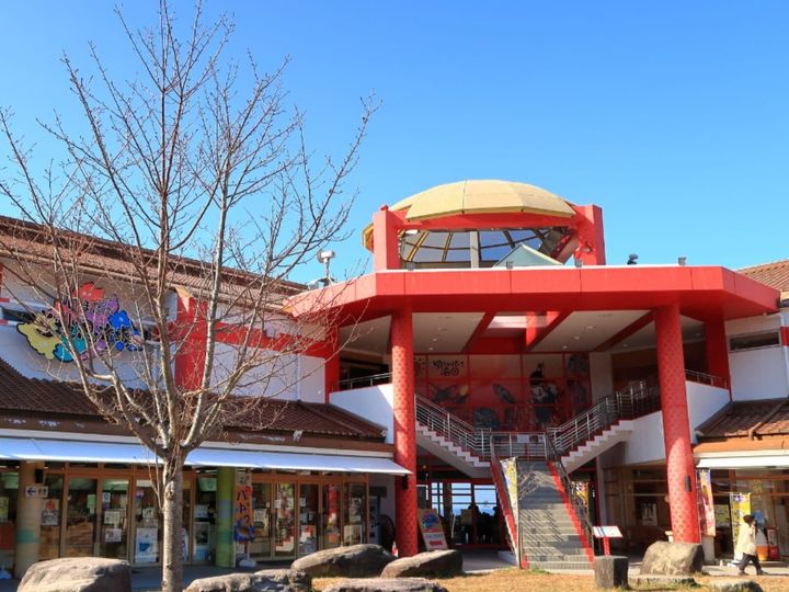 All About ニュース編集部が全国228人を対象に実施した「道の駅（旅の目的）」に関するアンケートの調査結果から、「旅の目的地にしたいと思う島根県の道の駅」ランキングを発表！ 2位「ゆうひパーク浜田」を抑えた1位は？