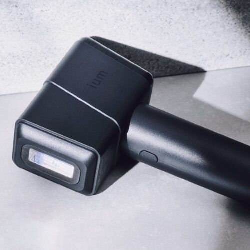 家でできる簡単ムダ毛ケア革命！39,600円で全身ケアできるiumの光美容器「スピードショット」とは【ベストコスメ2025夏】