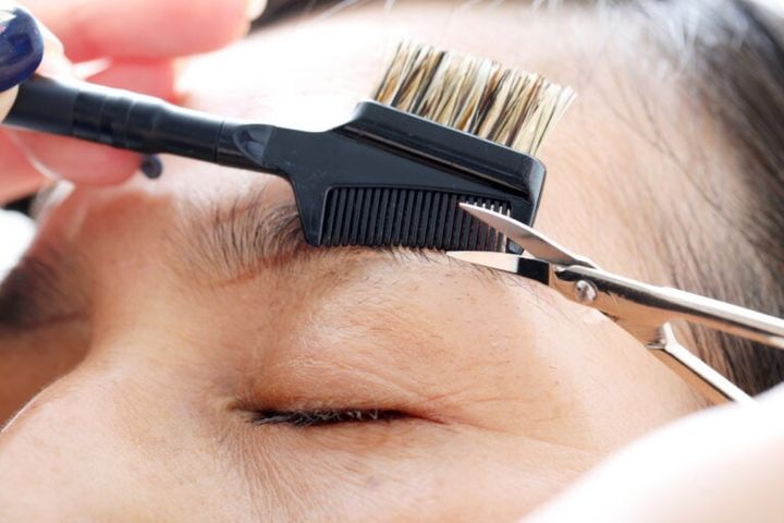 眉カット