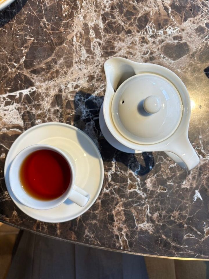 銀座の「dunhill BAR」のお茶