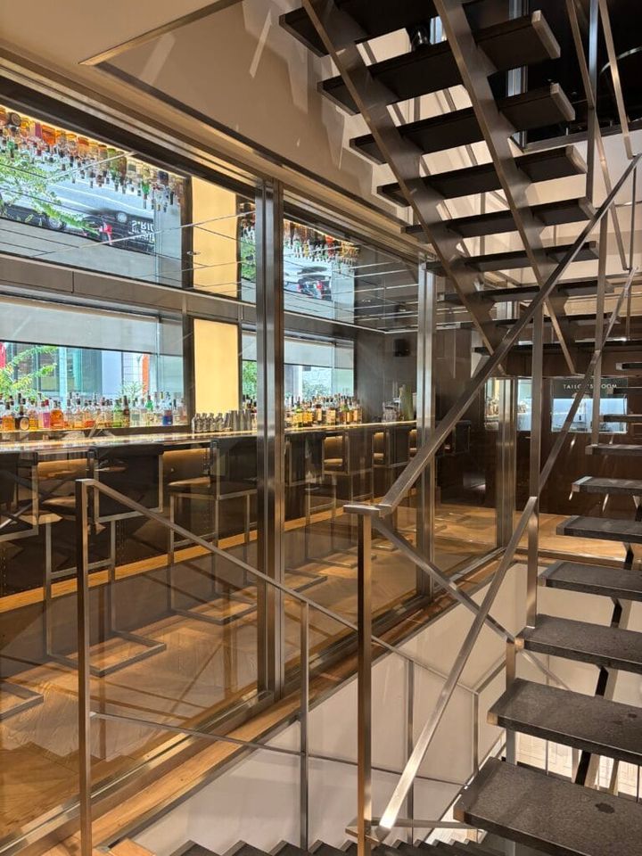 銀座の「dunhill BAR」