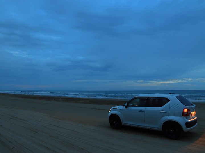 All About ニュース編集部が全国228人を対象に実施した「中部地方のお月見スポットに関するアンケート」の調査結果から、好き＆行ってみたい「石川県のお月見スポット」ランキングを発表！ 2位「千里浜なぎさドライブウェイ」を抑えた1位は？