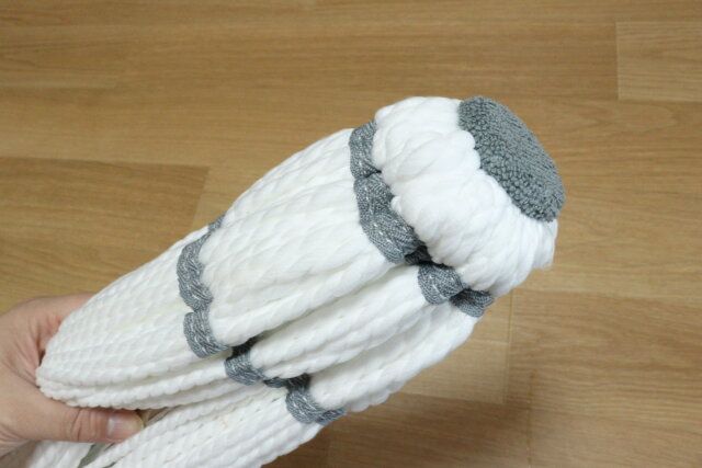 ダイソーの回して水が絞れるモップの先端