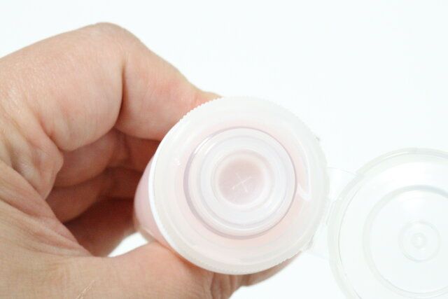 吸盤付きシリコンボトル35ml 注入口