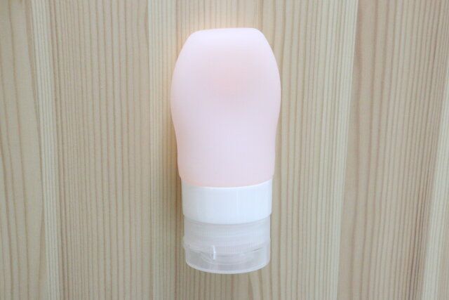 吸盤付きシリコンボトル35ml 取り付け