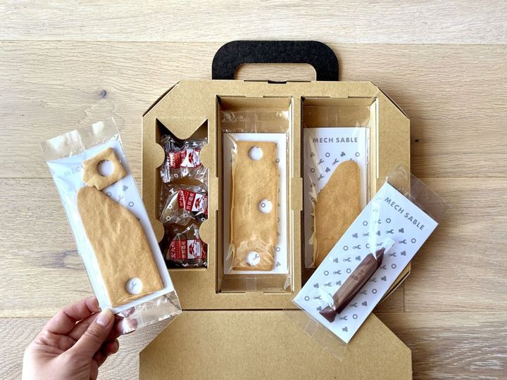 北九州の技術が産んだお土産！自分で組み合わせて作るお菓子「メカサブレ 新幹線セット」【旅するデザイナーがおすすめするお土産たち！】