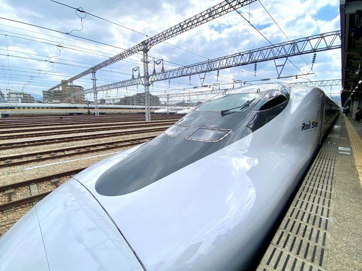 北九州の技術が産んだお土産！自分で組み合わせて作るお菓子「メカサブレ 新幹線セット」【旅するデザイナーがおすすめするお土産たち！】