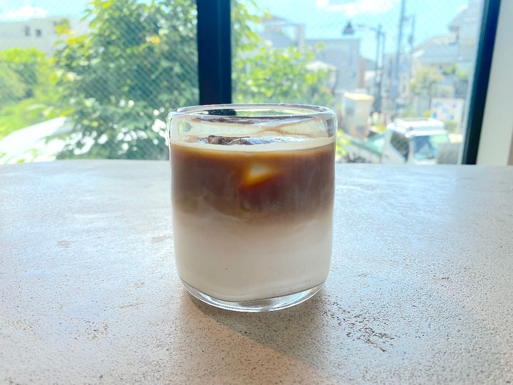 「Et」ブルームラテ