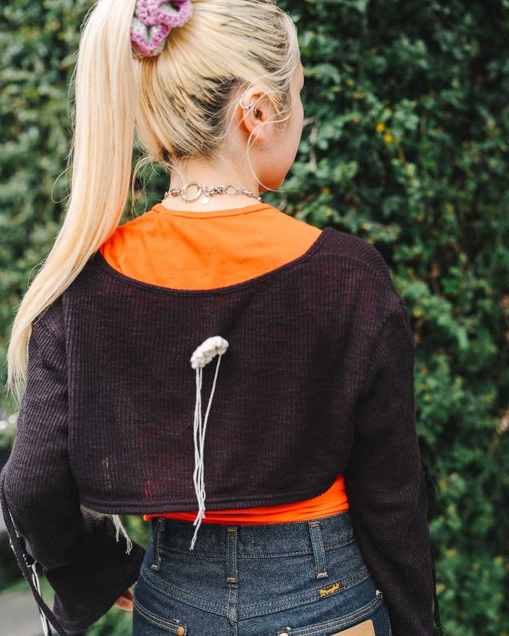 残暑の“シャツ＆カーディガン”ルック5選。夏の装いに＋1アイテムで秋顔へチェンジ【TOKYO SNAP】