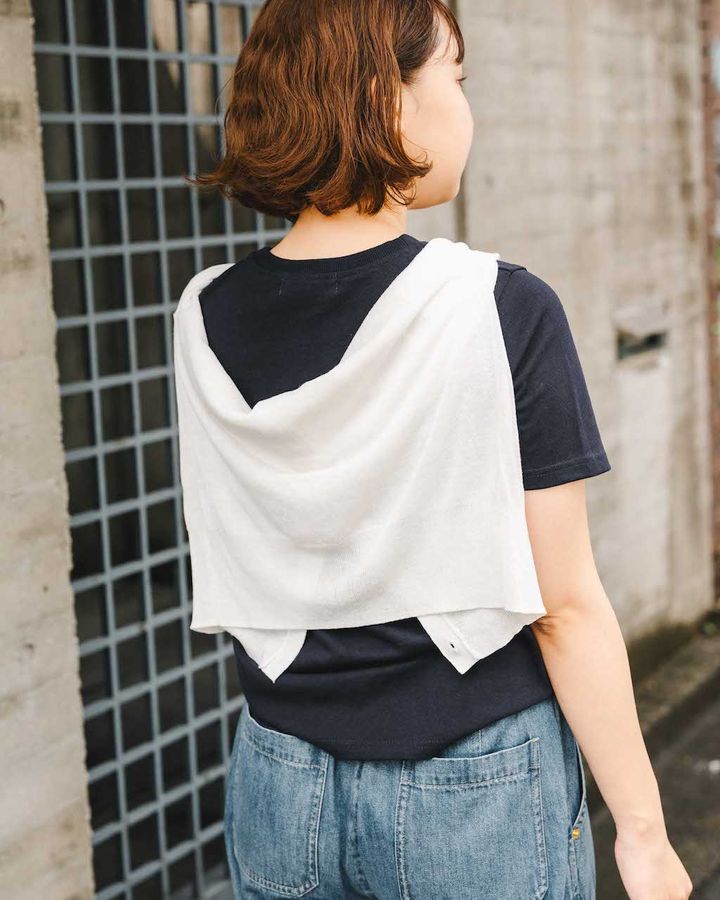 残暑の“シャツ＆カーディガン”ルック5選。夏の装いに＋1アイテムで秋顔へチェンジ【TOKYO SNAP】