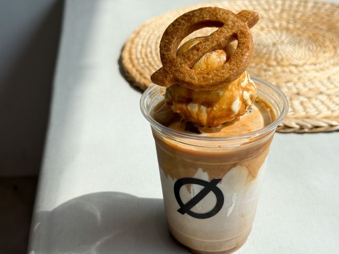 ジョネスーアフォガードラテ Ø JONES FUKUOKA（ジョネス フクオカ）