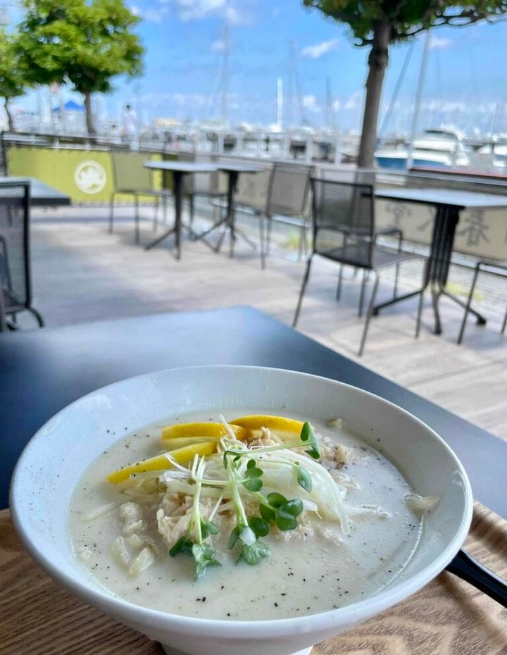 三井アウトレットパーク横浜ベイサイドでのお食事