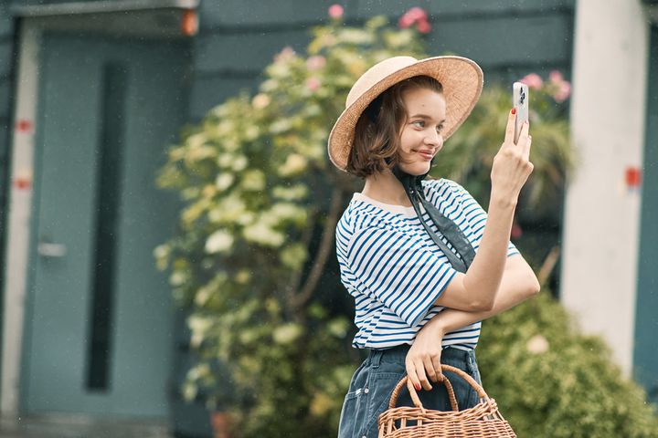 何気ない小物使いがポイント！おしゃれさんのとっておきコーデ4選