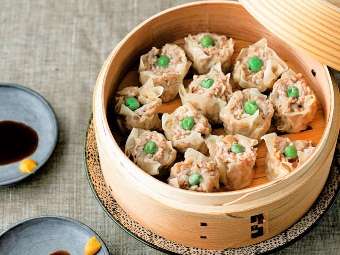 君島十和子さんの「しらたきと里芋のシューマイ」の作り方。体の中からスッキリする、ヘルシーでおなかにうれしいレシピです♪