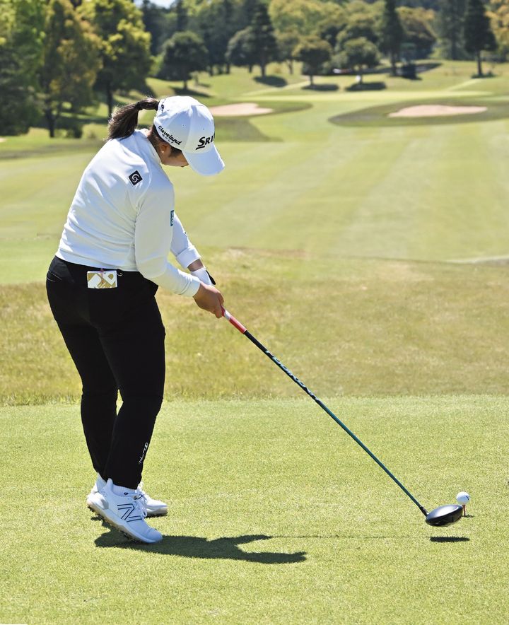 金澤志奈のインパクトを紹介！注目すべきポイントは「左足、右ヒジ、頭」の3つ