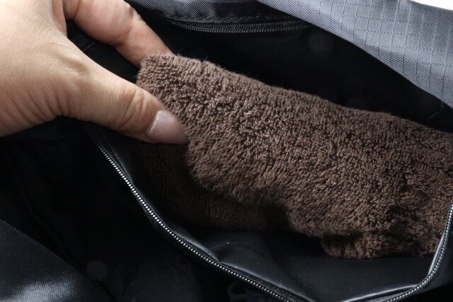 ダイソーのマチがあるクッション入トートバッグ（テニスラケット）