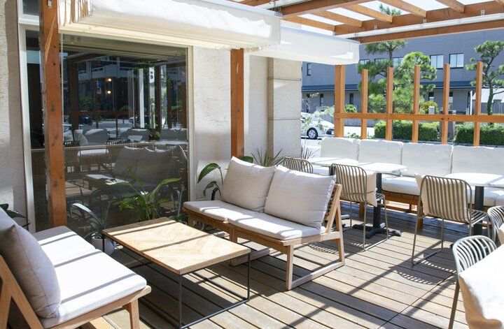 古都・鎌倉で新鮮野菜たっぷりのモーニング♪潮風を感じるテラスが心地いい「WOODBERRY COFFEE 鎌倉店」