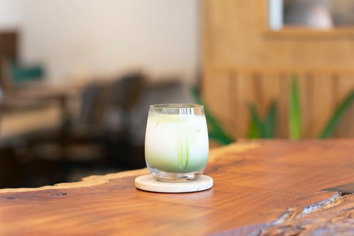 古都・鎌倉で新鮮野菜たっぷりのモーニング♪潮風を感じるテラスが心地いい「WOODBERRY COFFEE 鎌倉店」