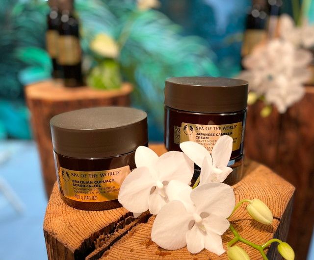 THE BODY SHOP スパオブザワールド ボディクリームとスクラブ