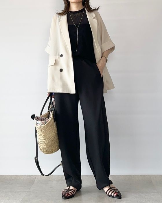 UNIQLOのブラックの「ドライスウェットカーブパンツ」