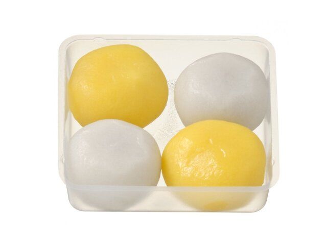 セブンのお月見こもち 芋あん＆こしあんのビジュアル