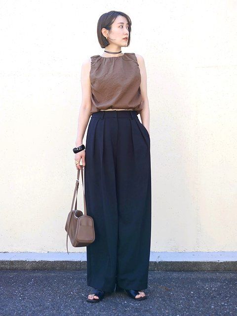 黒ワイドパンツコーデ1