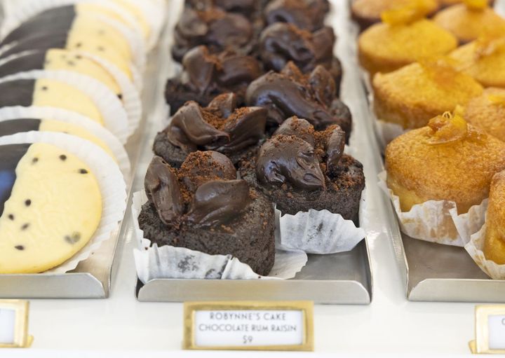 「ロビンズ・ケーキ・チョコレート・ラムレーズン」$9