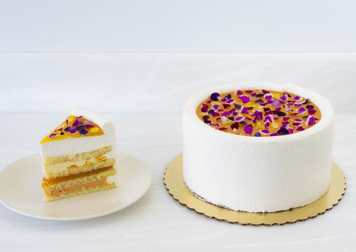 「POGレイヤーケーキ（スライス／ホール）」$16／$120