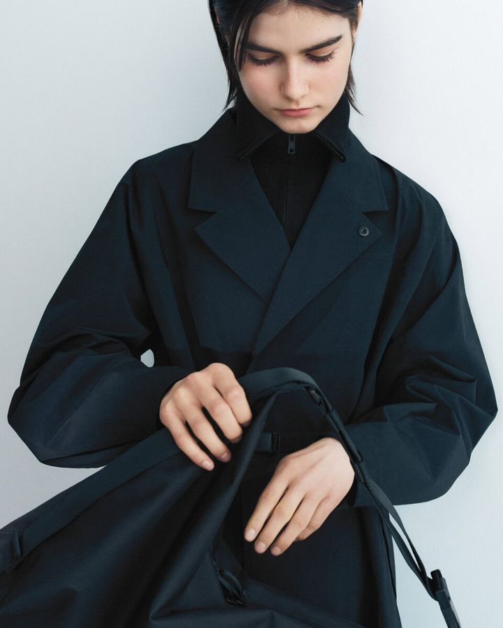 今回、オンラインストアにて初めて一部商品を対象とした先行予約販売を実施。該当期間に予約した方には商品が入荷次第順次配送される。毎シーズン即完売アイテムも多数展開されるUniqlo U。狙っているアイテムは予約で手に入れたい。