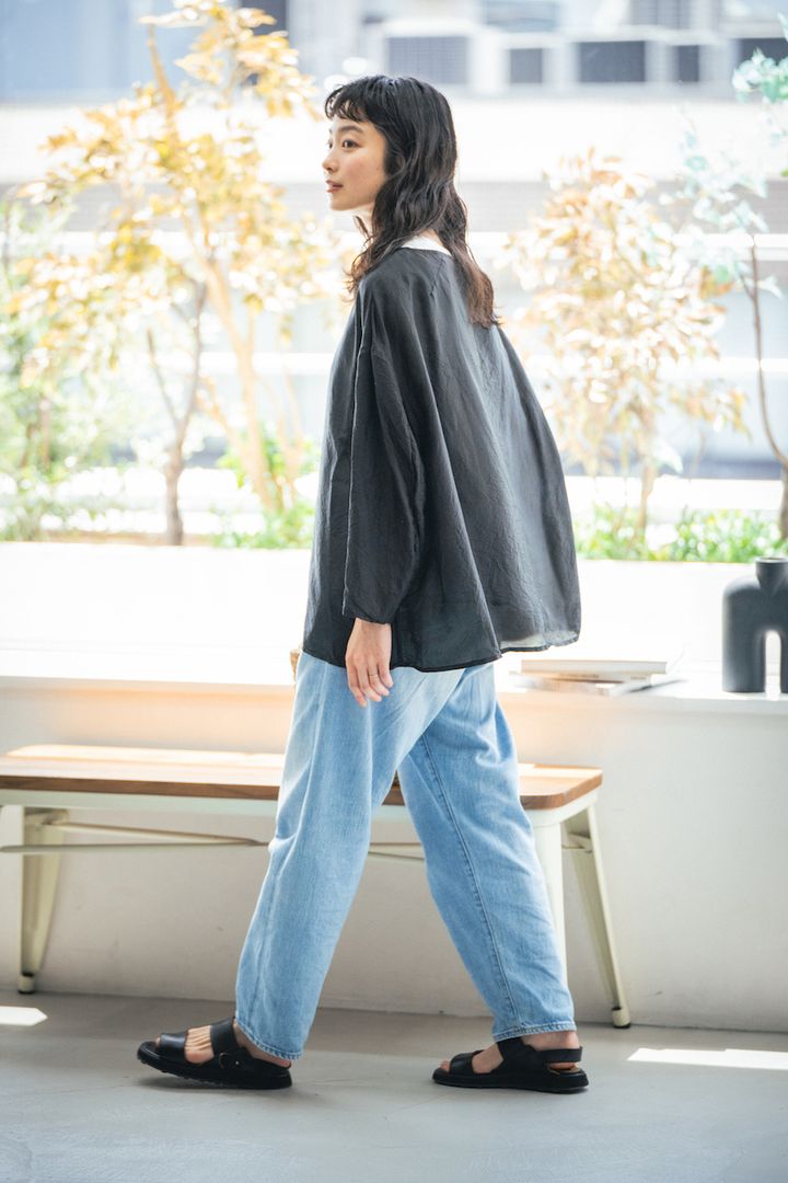 “デニムパンツ”のお手本コーデ5選。季節の変わり目も頼れる本命アイテム【FUDGE FRIEND おしゃれさんの毎日コーディネート】