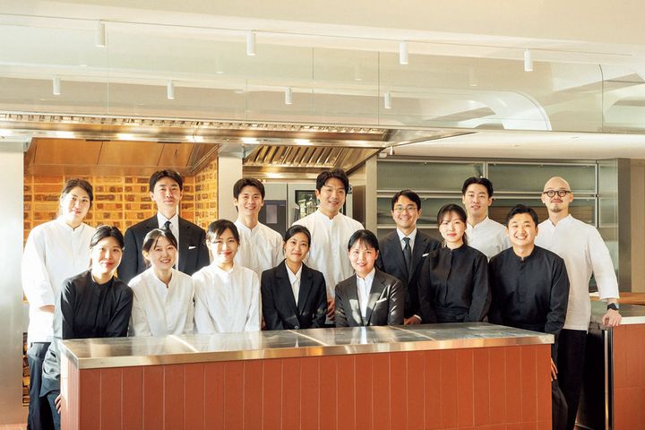 MOSUの店内とスタッフ