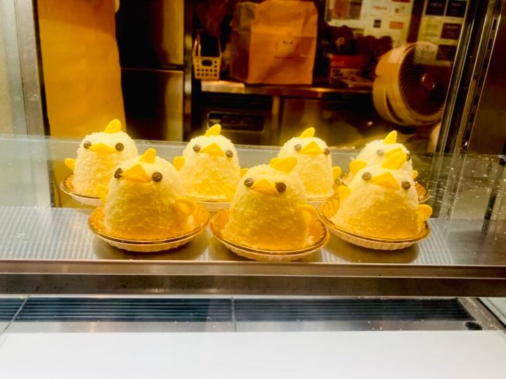 ショーケースの中のぴよりん